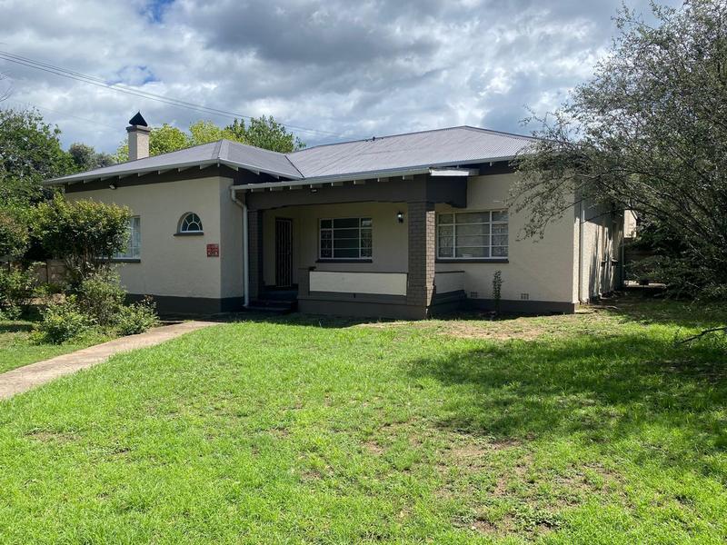 5 Bedroom Property for Sale in Balmoral Eastern Cape